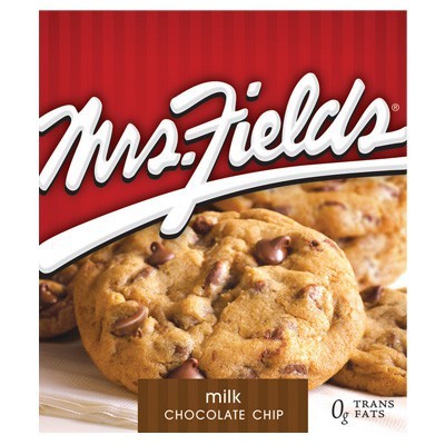 MRS FIELDS COOKIE CON GOCCIE DI CIOCCOLATO AL LATTE - America & USA, America / Dolci e biscotti, Stati Uniti, Tutto il cibo, Tutto il cibo / Dolci golosi - mrs-fields-cookie-con-goccie-di-cioccolato-al-latte - EATinerando.net